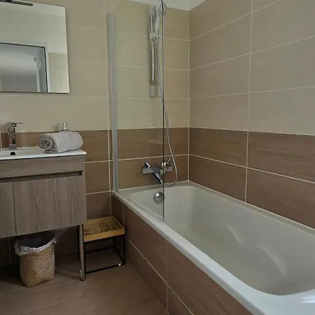 Villa Méditerranée - 4 Chambres, Clim, Proche Sérignan